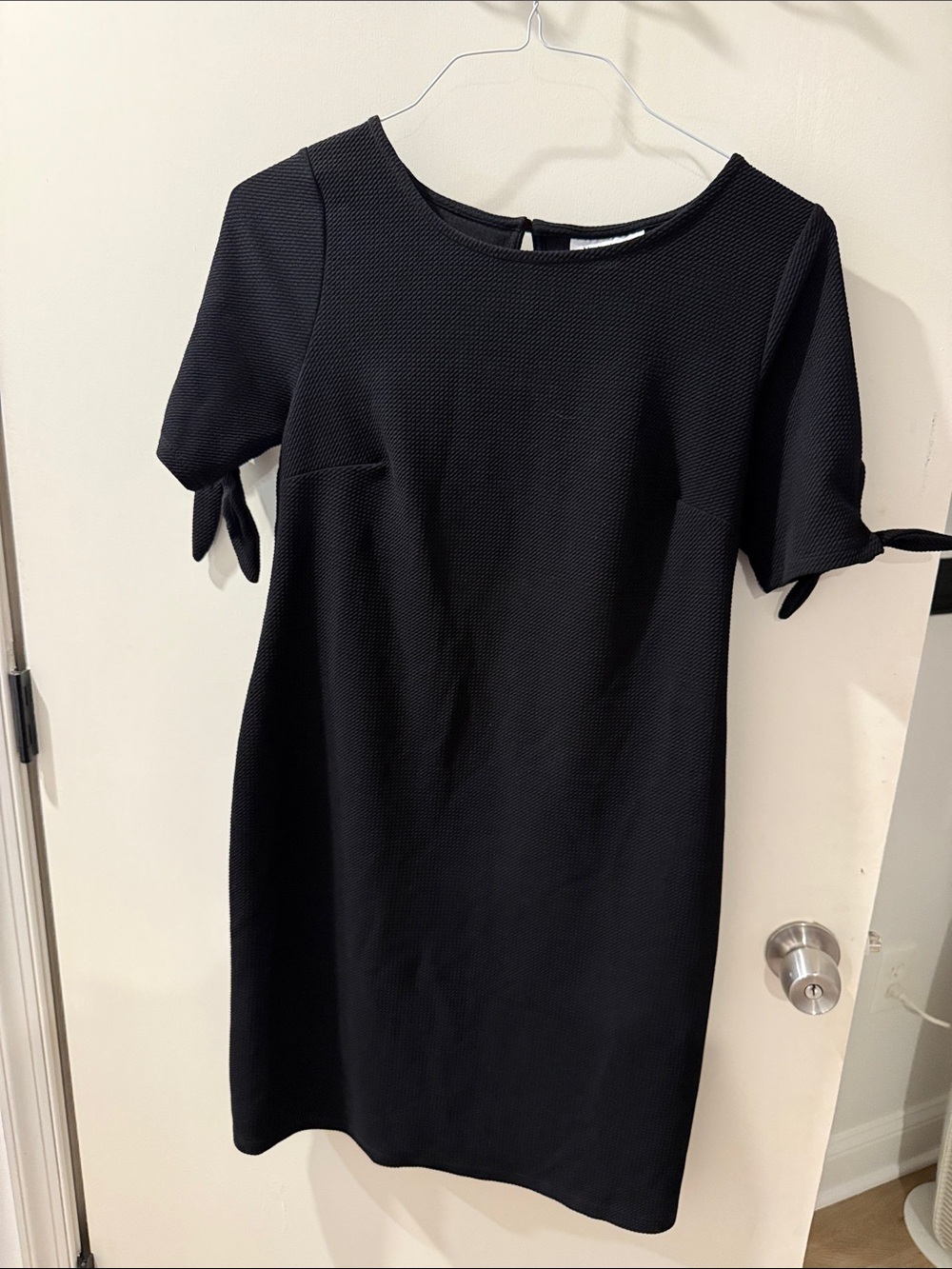 Motherhood Black Tie-Sleeve Shift Dress